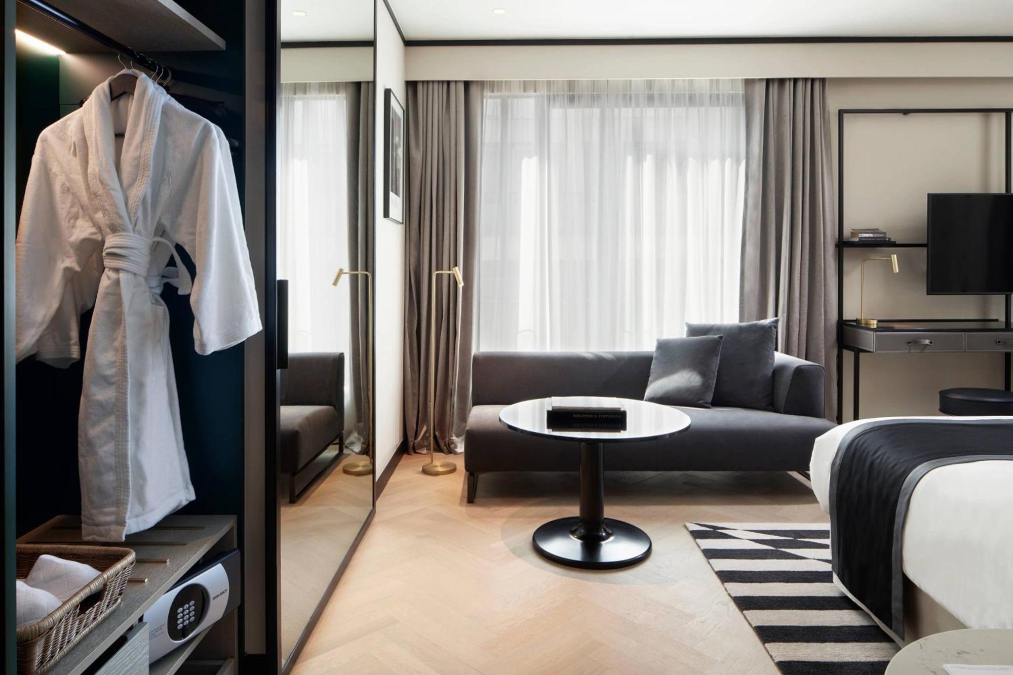 อคาเดเมีย ออฟ เอเธนส์ ออโตกราฟ คอลเลคชั่น Hotel ภายนอก รูปภาพ